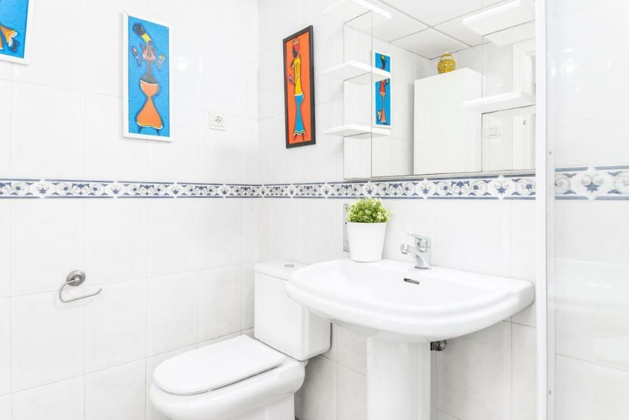 Lovely Suite With River Views And Parking Málaga Exteriör bild