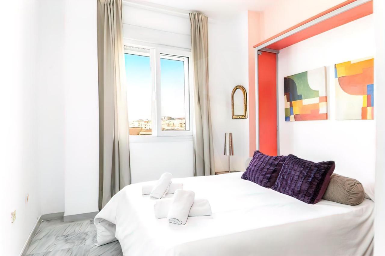 Lovely Suite With River Views And Parking Málaga Exteriör bild